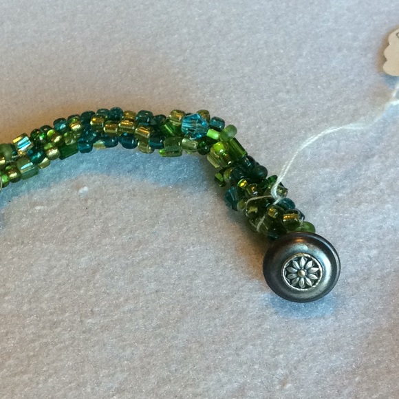 FINAL SALE PRICE CL Designs Crochet Wire Wrap Bead Bracelet Blu/Grn - Picture 3 of 4